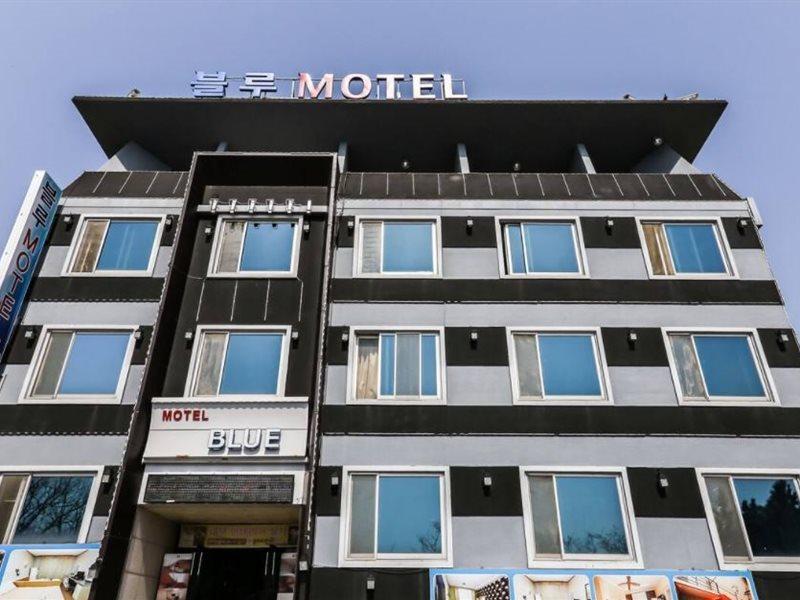 Blue Motel Порьон Екстер'єр фото